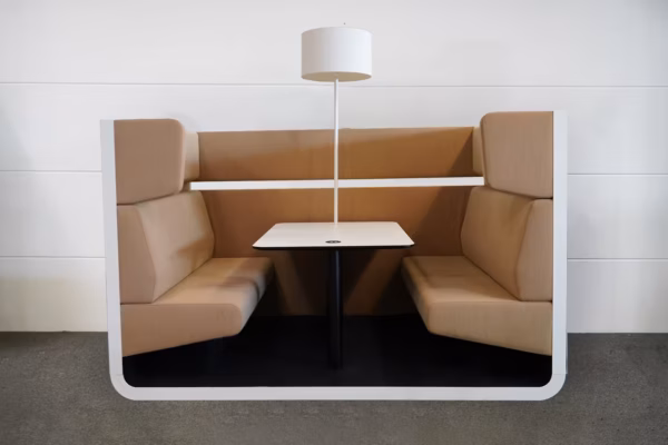 Lista Work Lounge / Coworking Space Stoff Beige